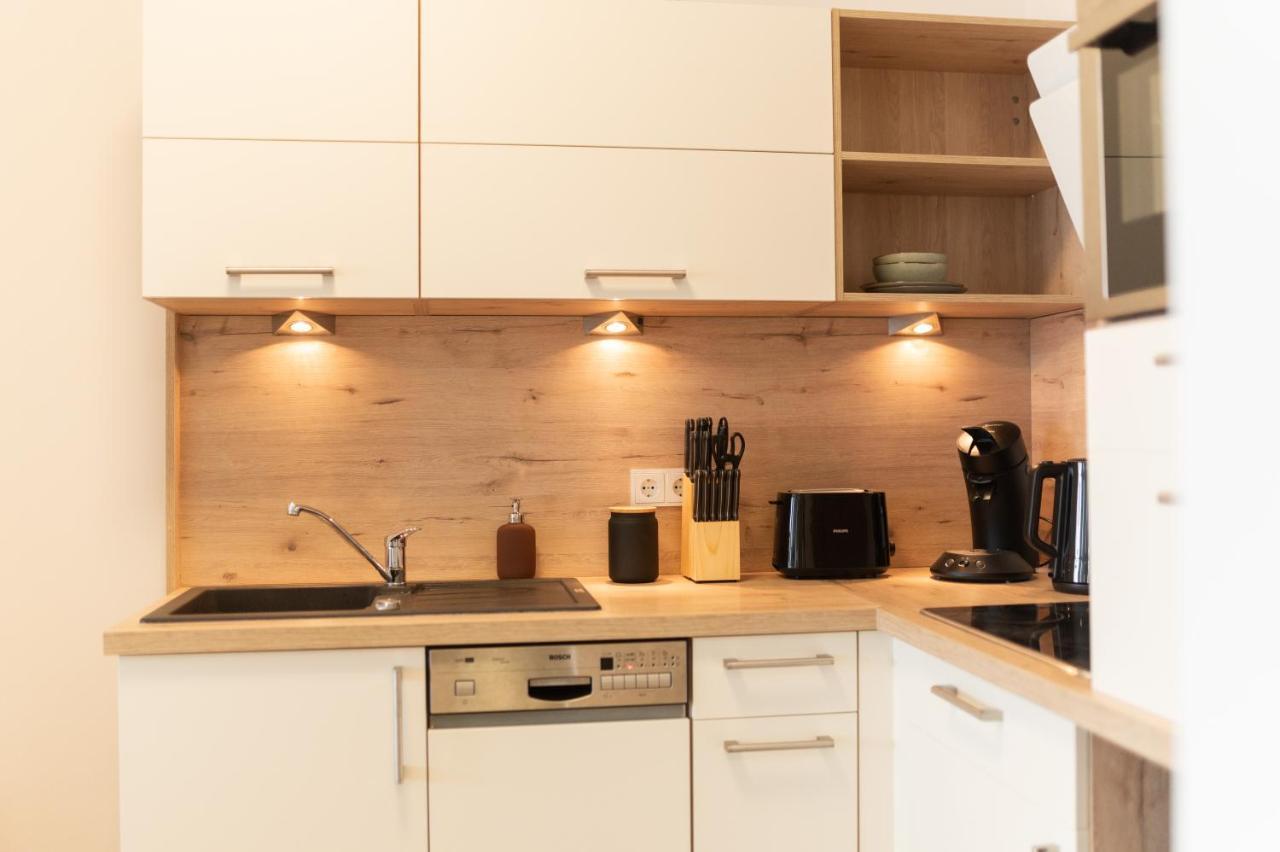 Dwellstay - Modernes Apartment I 55Qm I 2 Zimmer I Kueche I Bad I Terrasse I Tv I Wlan バート・ヘルスフェルト エクステリア 写真